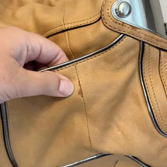 B Makowsky Leather Shoulder Bag Tan Slouchy Hobo Purse Soft Pebbled Satchel - Picture 8 of 9